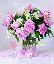 Без бренда «Нежный букетик с розами и настойка» в Подольске