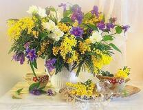 Без бренда «Букет из мимозы и колокольчиков в вазе» в Подольске